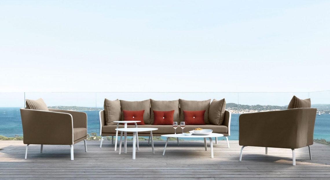 How To Elevate Your Outdoor Design For The Summer With 3 Simple Tips!