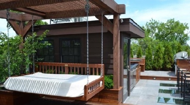 Outdoor Design Ideas: get a deck to your backyard