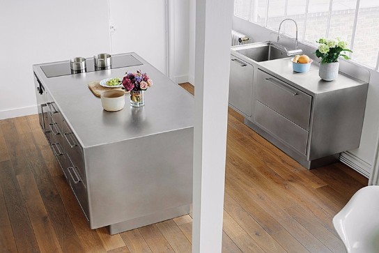 Room of the Week: Industrial Kitchen in Romantic Paris