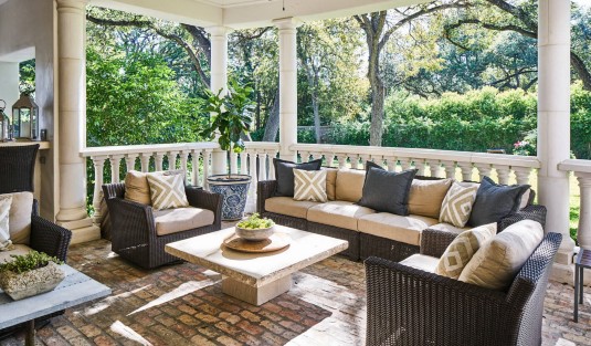 These Are The Porch Design Essentials You Need For Your Space This Summer!